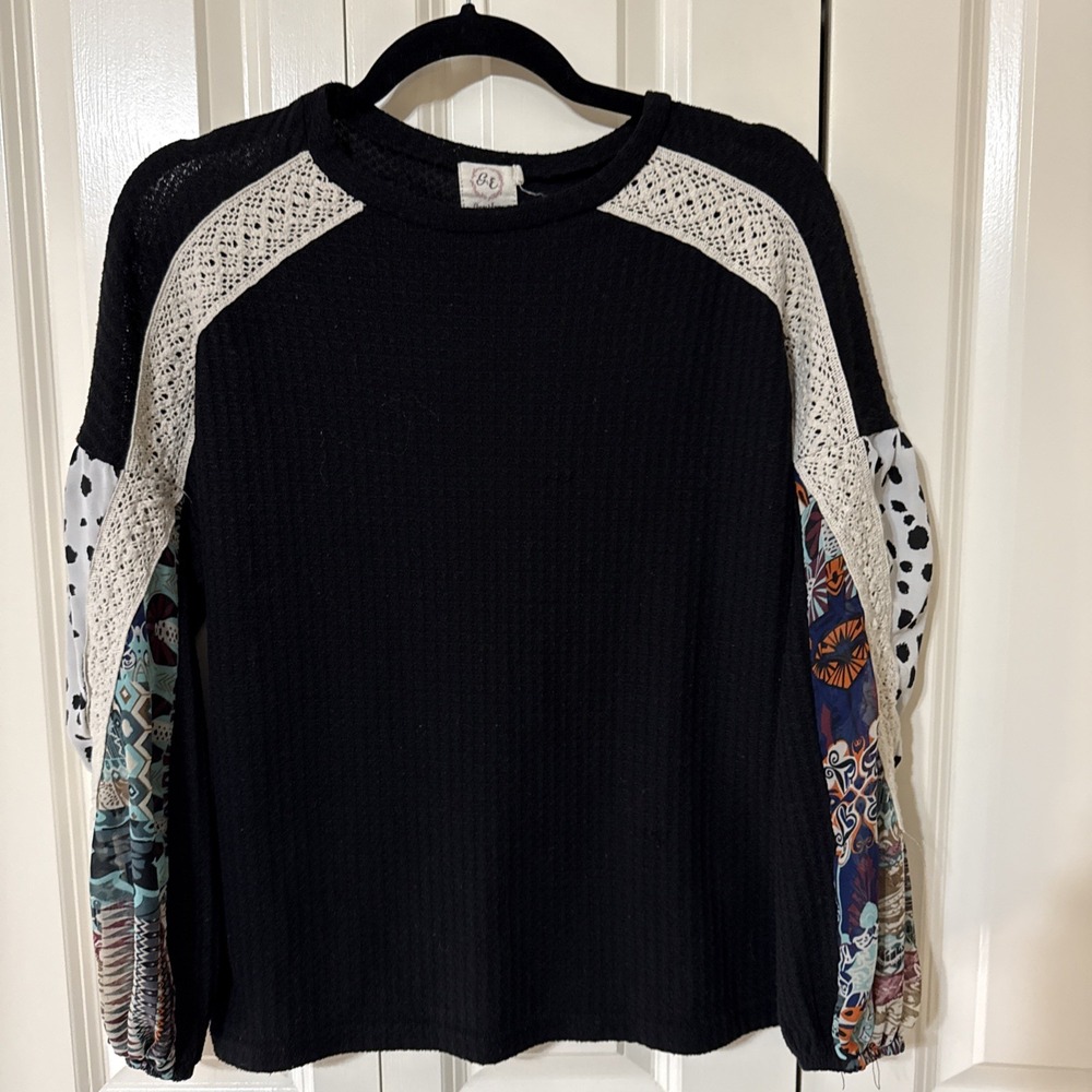 Women's Long Sleeve Grace & Emma Black Boho Hippie Style Shirt Sz Small Coquette